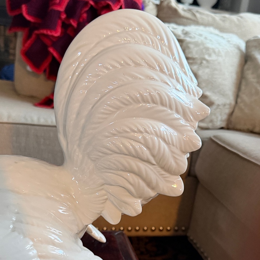 Elegant Large Italian White Ceramic Rooster Figurine - Picture 4 of 8
